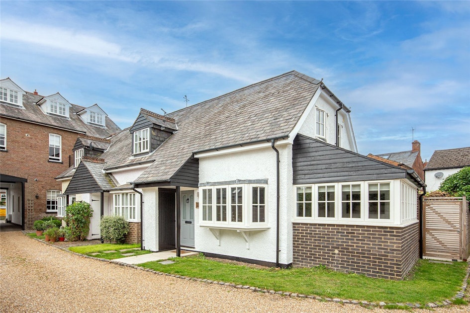 Chapel Street, Berkhamsted, Hertfordshire, HP4 2EA Ashtons