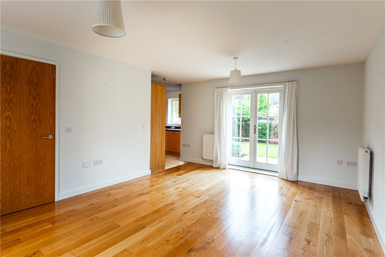 Birtchnell Close, Berkhamsted, Hertfordshire, HP4 1FE Ashtons