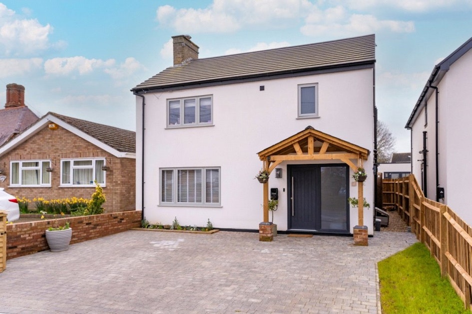 Rectory Road, Meppershall, Shefford, Bedfordshire, SG17 5NB Ashtons