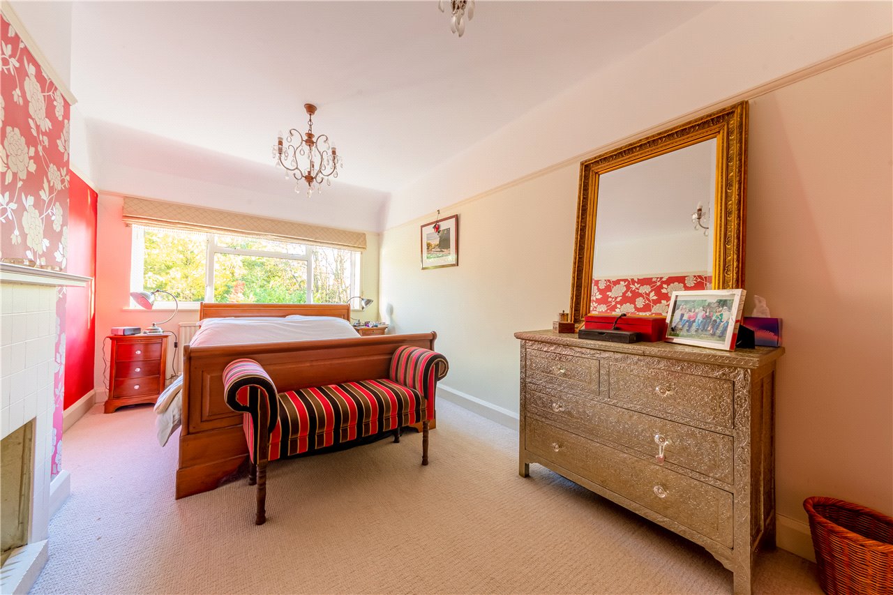 Sun Lane, Harpenden, Hertfordshire, AL5 4ET Ashtons