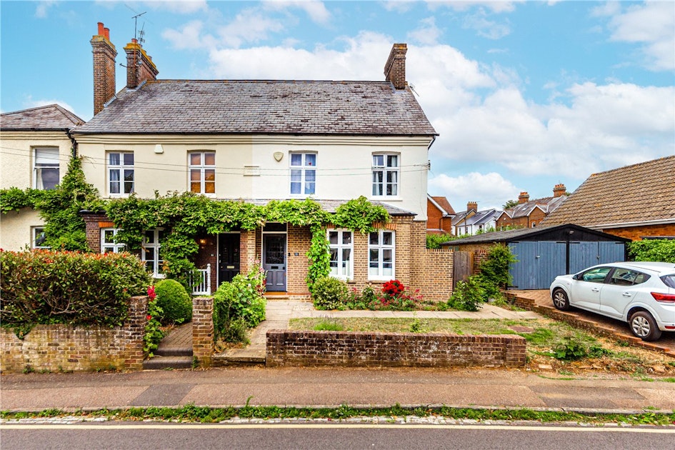 Townsend Road, Harpenden, Hertfordshire, AL5 4BG Ashtons