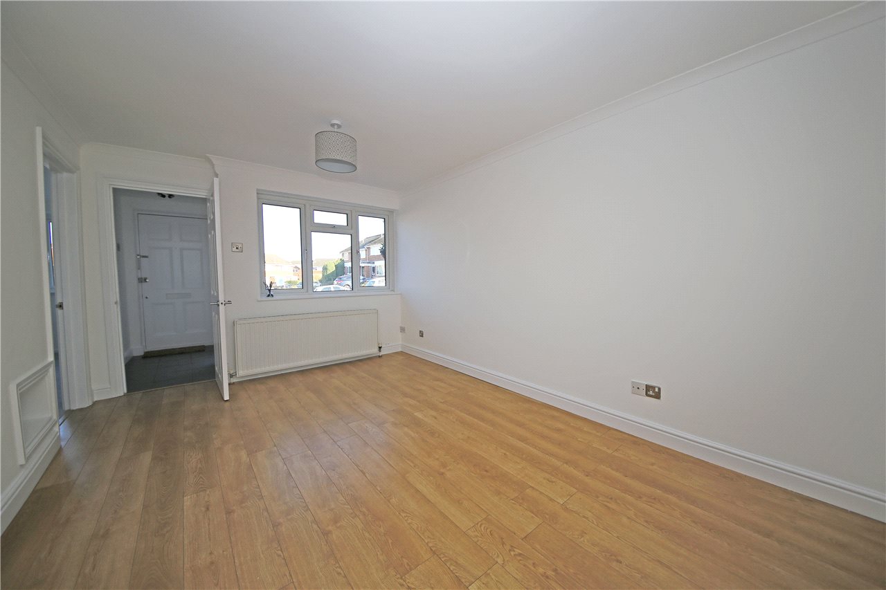 Broadstone Road, Harpenden, Hertfordshire, AL5 1RE Ashtons