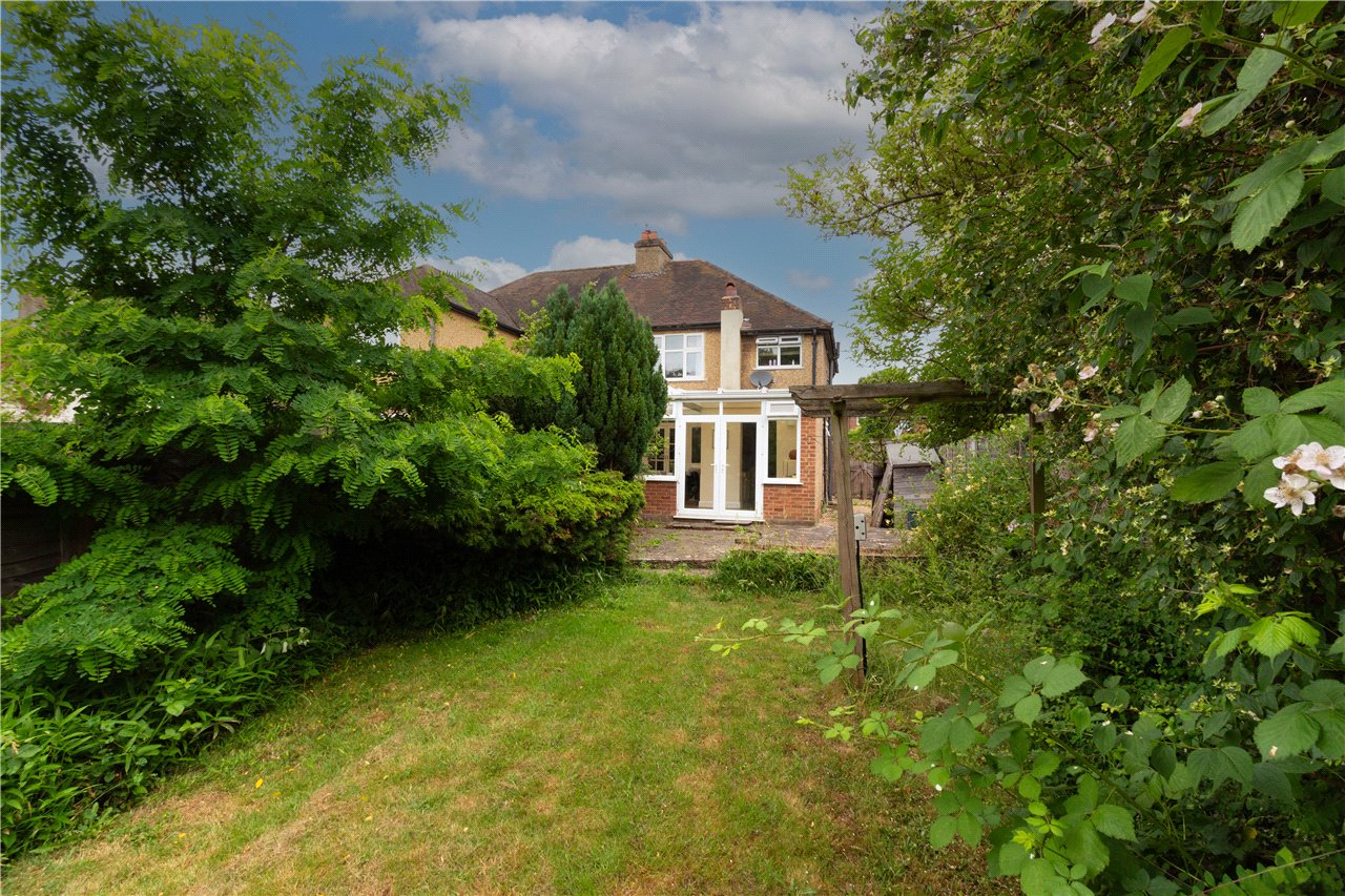 Piggottshill Lane, Harpenden, Hertfordshire, AL5 1LP Ashtons