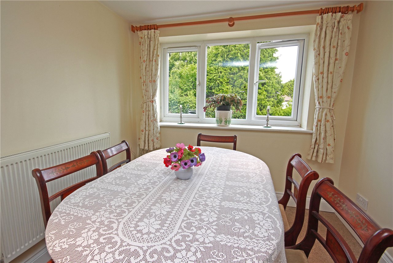 Lindley Close, Harpenden, Hertfordshire, AL5 4HS Ashtons