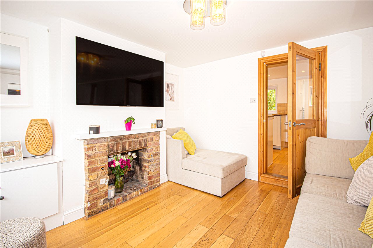 Folly Fields, Wheathampstead, St. Albans, AL4 8HL Ashtons