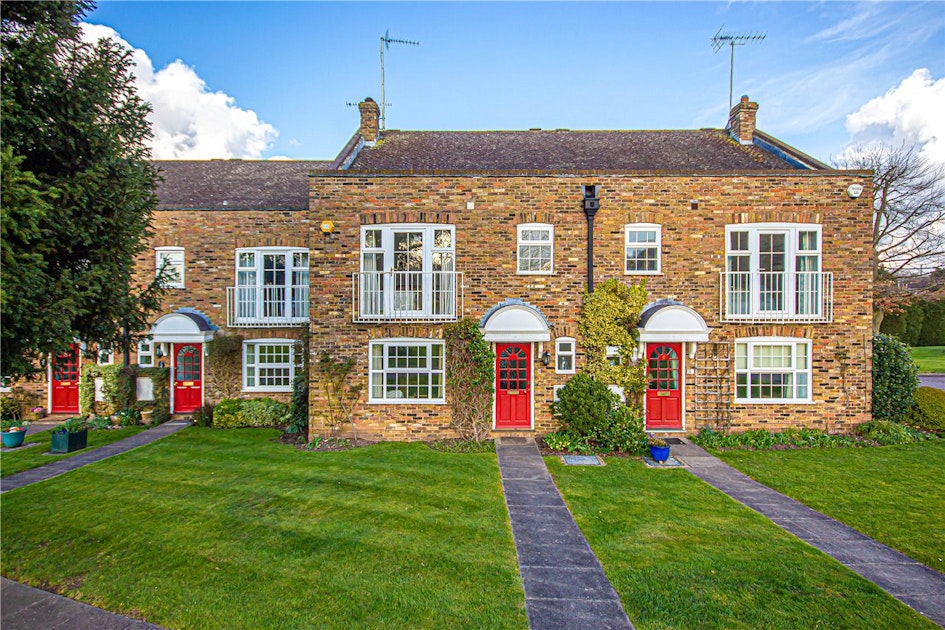 Gorselands, Harpenden, AL5 1QY Ashtons