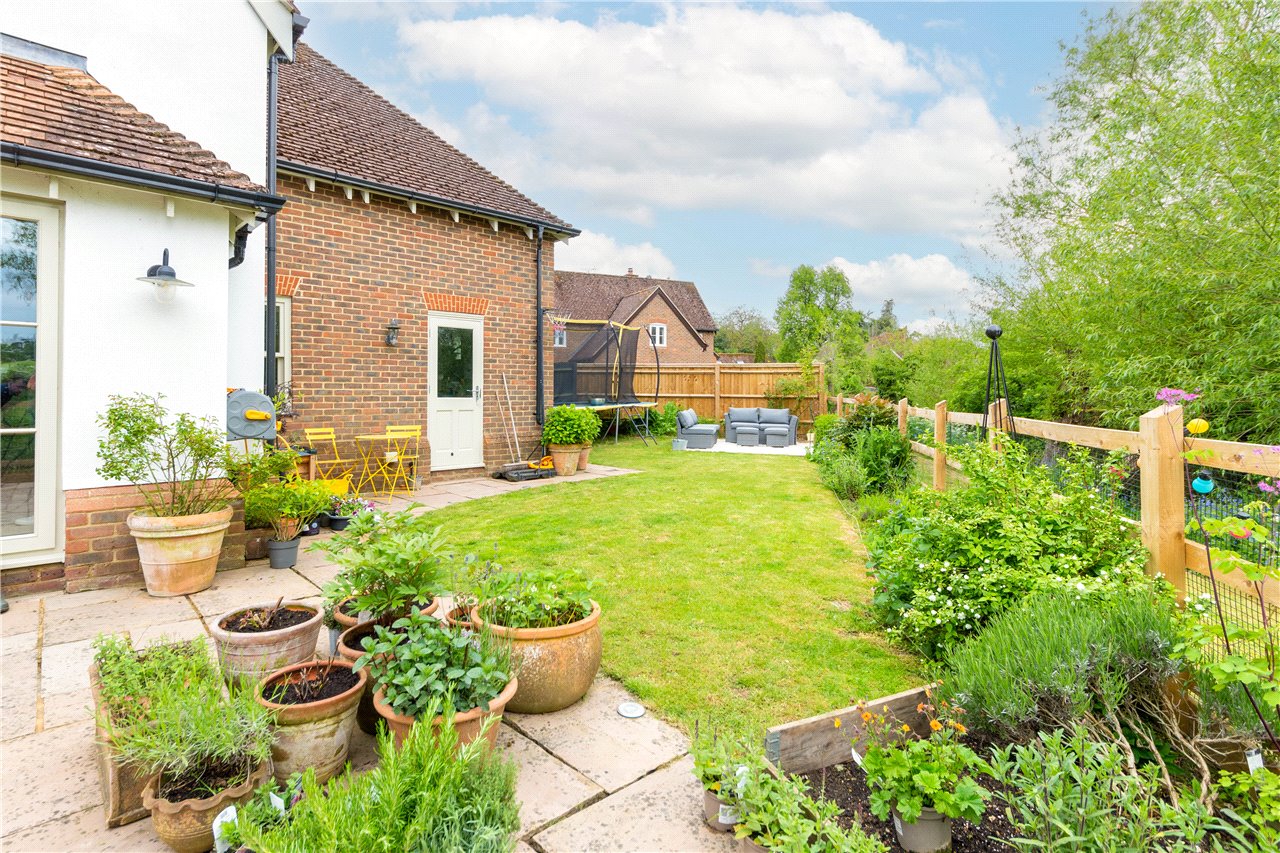 Roberts Court, Whitwell, Hitchin, Hertfordshire, SG4 8AF Ashtons