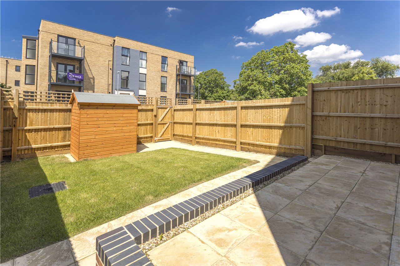 Weston Gate, Cambridge Road, Hitchin, Hertfordshire, SG4 0LD Ashtons