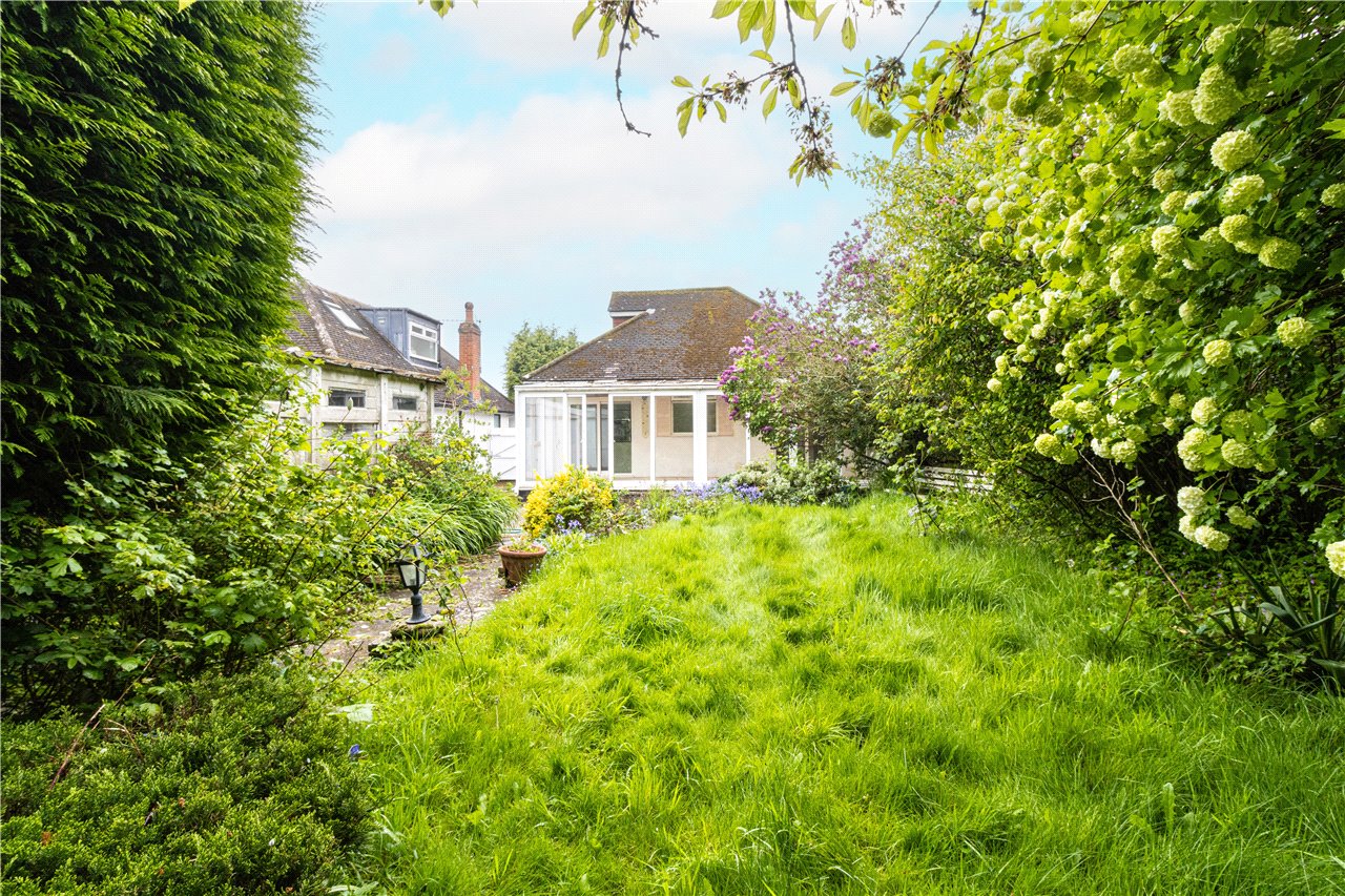 Colney Heath Lane, St. Albans, Hertfordshire, AL4 0TN Ashtons