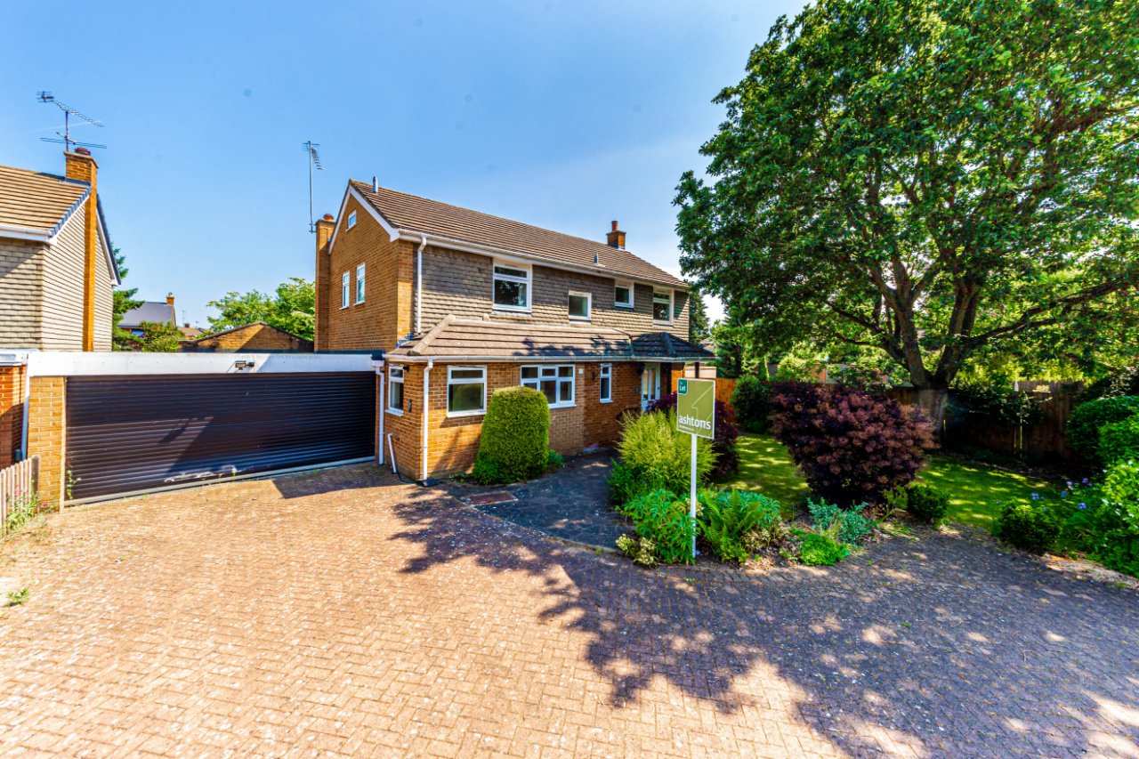 Barncroft Way, St. Albans, Hertfordshire, AL1 5QZ Ashtons