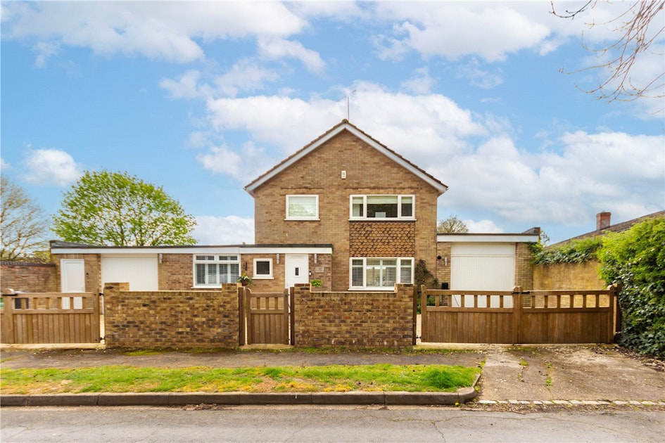 Common Road, Kensworth, Dunstable, LU6 3RH Ashtons