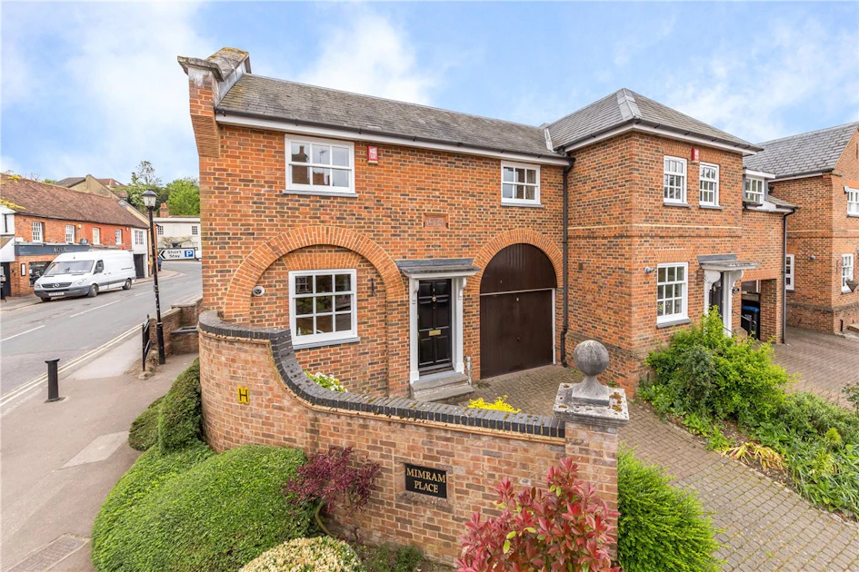 Mimram Place, Welwyn, Hertfordshire, AL6 9HQ Ashtons
