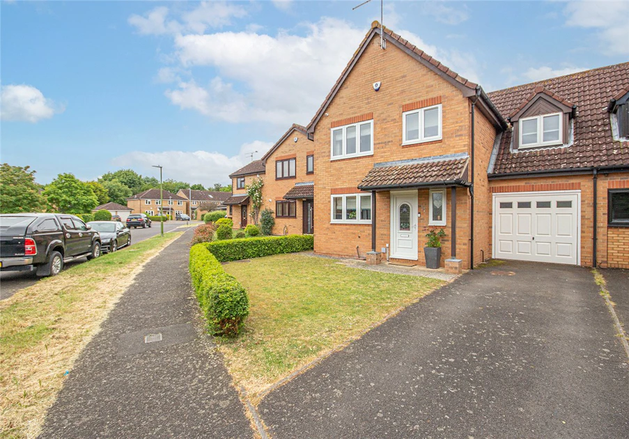 Stirling Way, Welwyn Garden City, Hertfordshire, AL7 2QA Ashtons