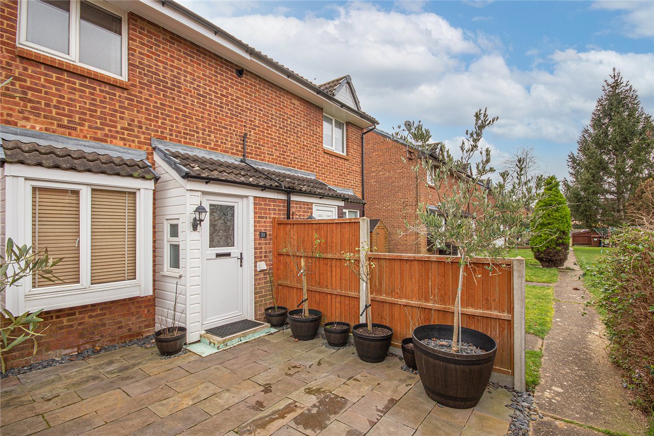 Forresters Drive, Welwyn Garden City, Hertfordshire, AL7 2HZ Ashtons