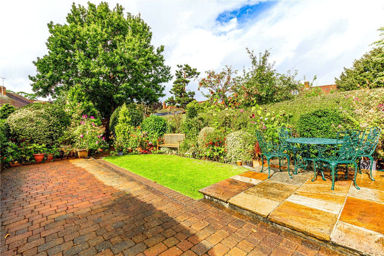 Handside Lane, Welwyn Garden City, Hertfordshire, AL8 6SJ Ashtons