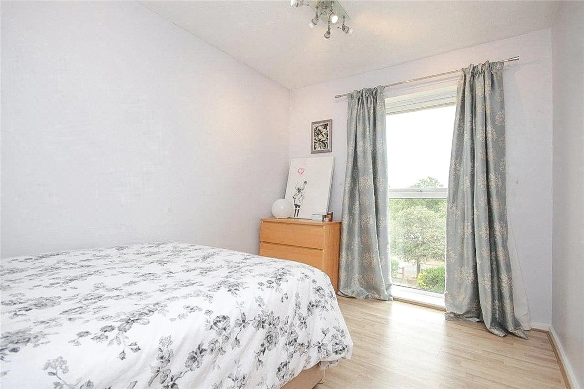 Jordans, Hilly Fields, Welwyn Garden City, Hertfordshire, AL7 2HD | Ashtons