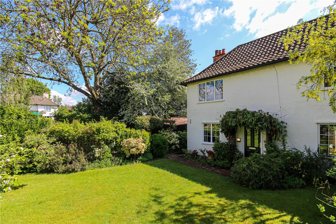 Handside Lane, Welwyn Garden City, AL8 6TA Ashtons