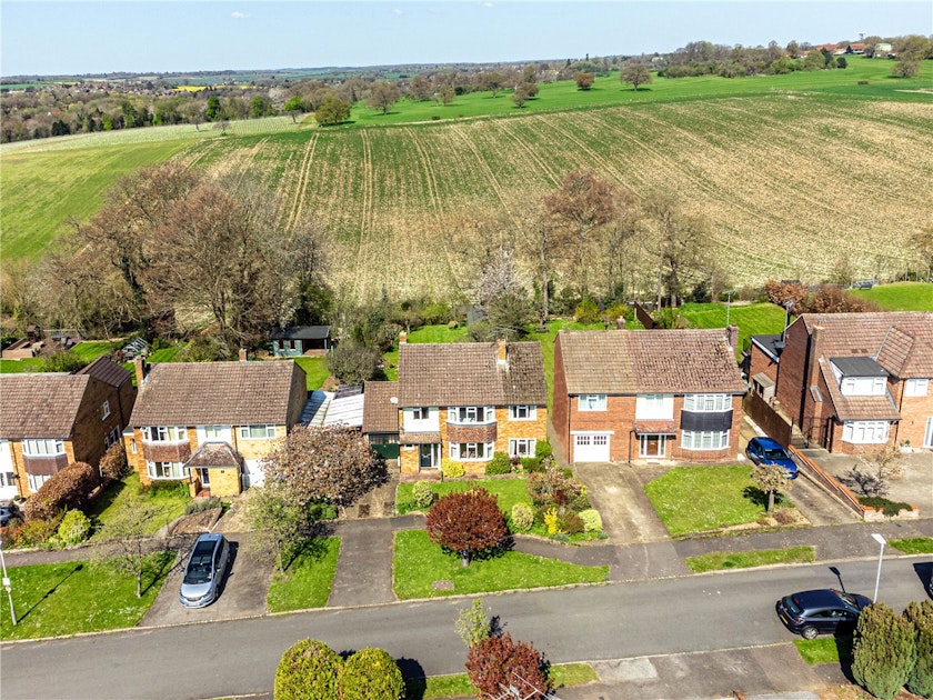 Warren Way, Digswell, Welwyn, Hertfordshire, AL6 0DL Ashtons