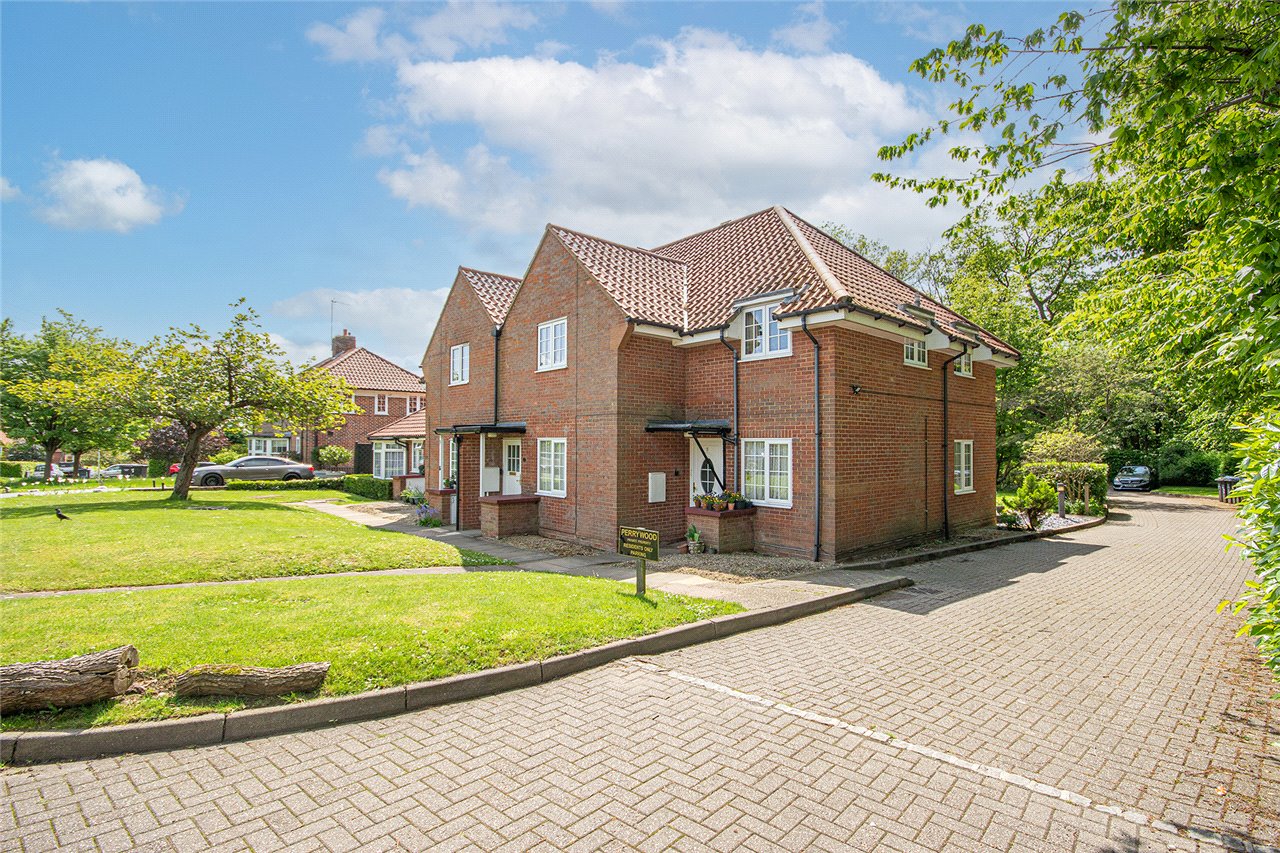 Perrywood, Walden Road, Welwyn Garden City, Hertfordshire, AL8 7PZ